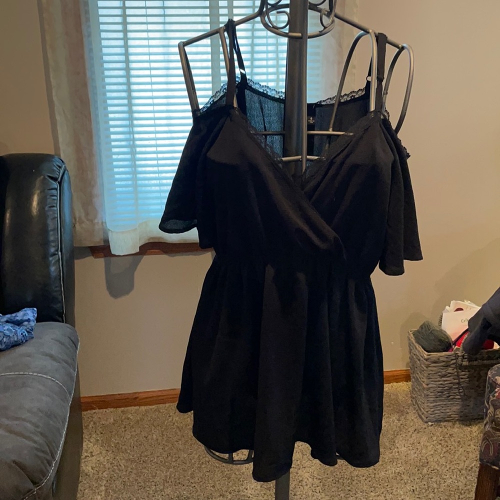 Torrid black top